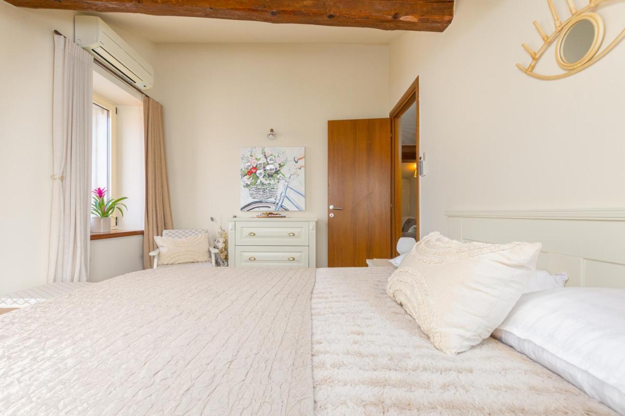 Exclusive Seafront Bacchus Apartment Poreč Kültér fotó