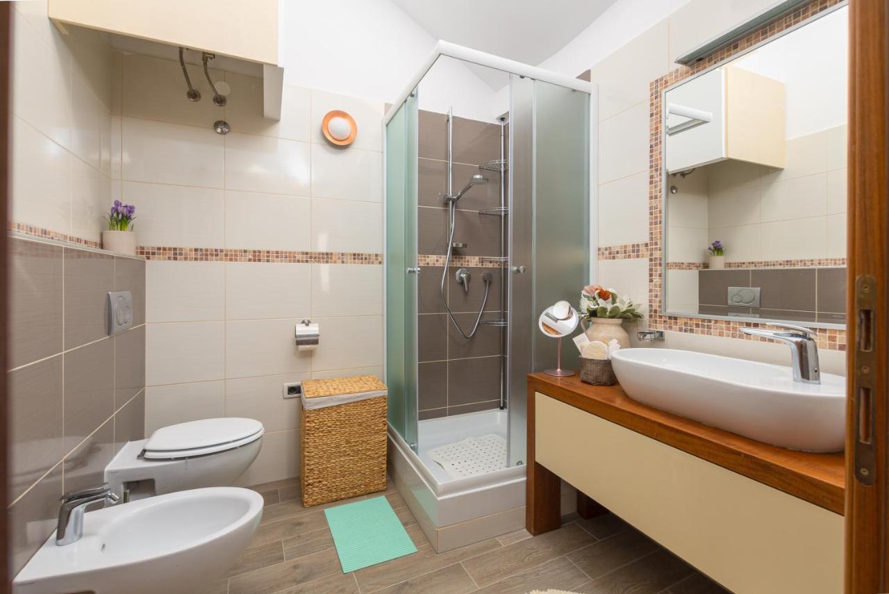 Exclusive Seafront Bacchus Apartment Poreč Kültér fotó